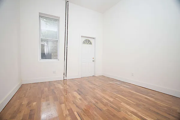 Rented by Nooklyn NYC LLC | media 8