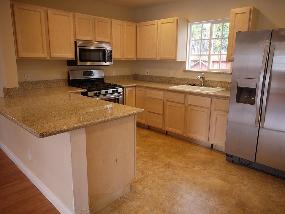 1st image of 832 N Electric Ave