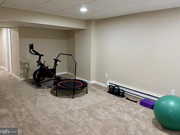 240 Torrey Pine Ct — Photo 38