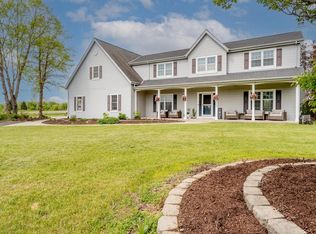 5147 Washington Ct, West Bend, WI 53095