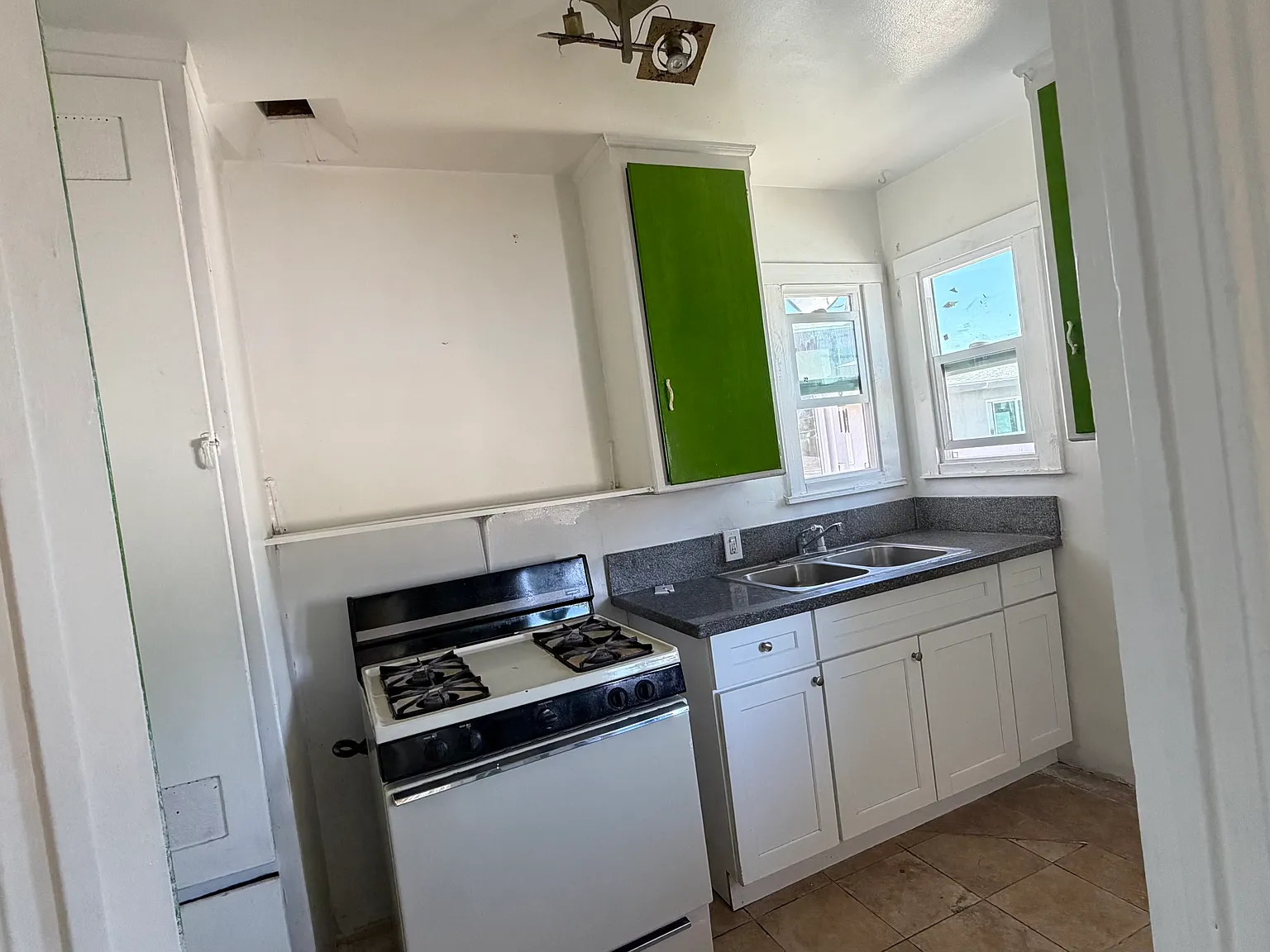1 bed, 650 sqft, $1,599 — Photo 3