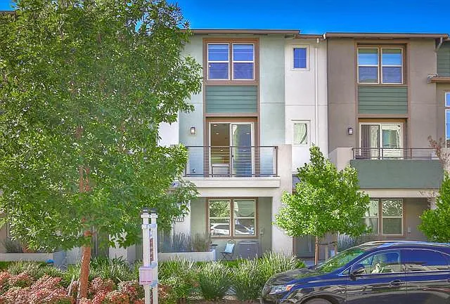 880 Apollo Pl — Photo 3