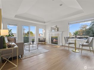 2167 Dexter Ave N APT 401, Seattle, WA 98109