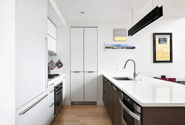 Rented by Compass | media 32