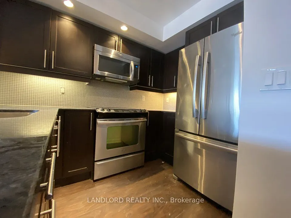 85 E Liberty St #1002