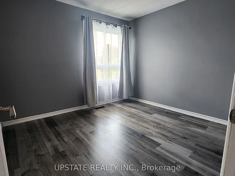 217 Kingswood Dr — Photo 14