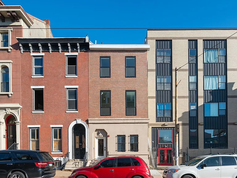 1513 W Girard Avenue — Photo 13