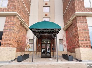 2201 City Pl, Edgewater, NJ 07020