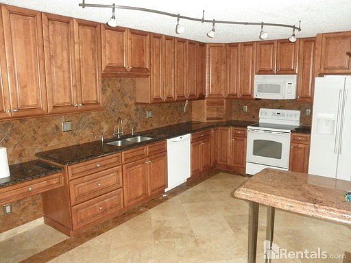 3rd image of 5301 Bamboo Ct