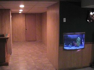 7046 N 98th St, Milwaukee, WI 53224