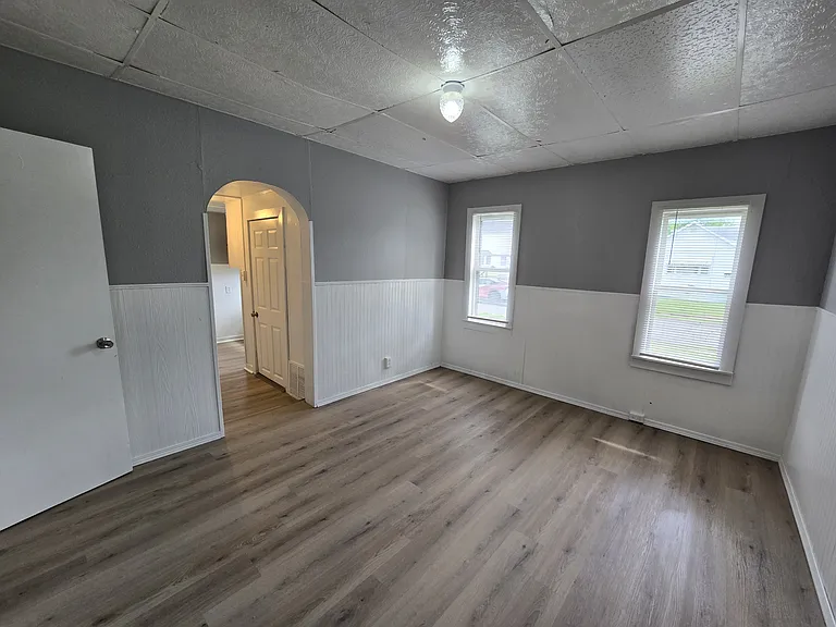 425 Glenwood St — Photo 3