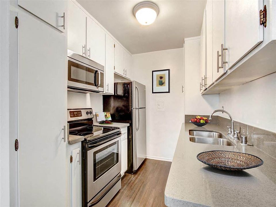 1st image of 1432 Brockton Ave #2161827