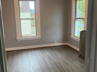 15 Clarkson St, Ansonia, CT 06401