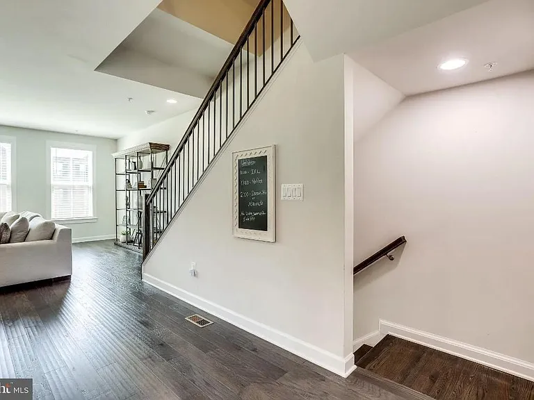 43394 Charitable St — Photo 19