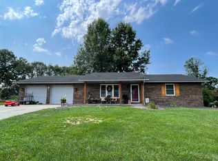 1554 Grandview Dr, Jasper, IN 47546
