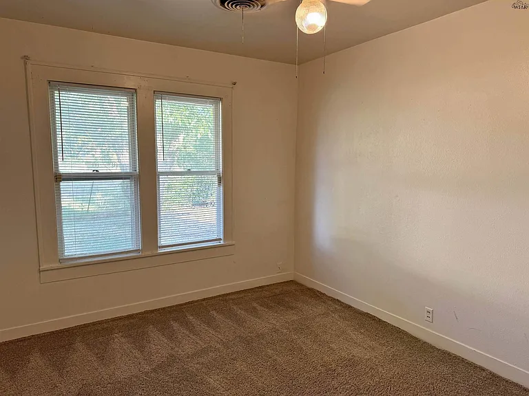 4594 Bus Hwy #287 — Photo 18