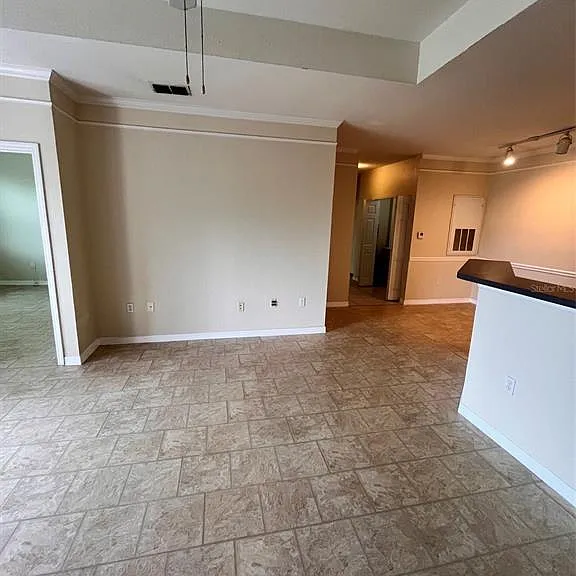 6685 Queens Borough Ave #306 — Photo 6