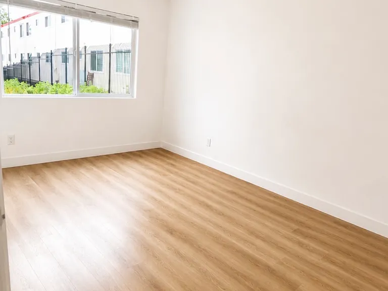 22400 Rockaway Ln — Photo 11