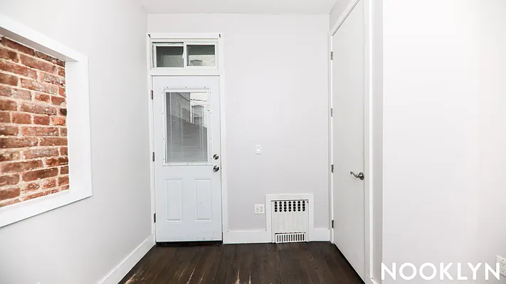 Rented by Nooklyn NYC LLC | media 9