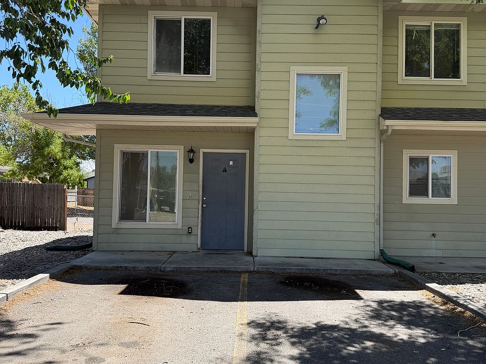 1st image of 2863 Elm Ave Unit A