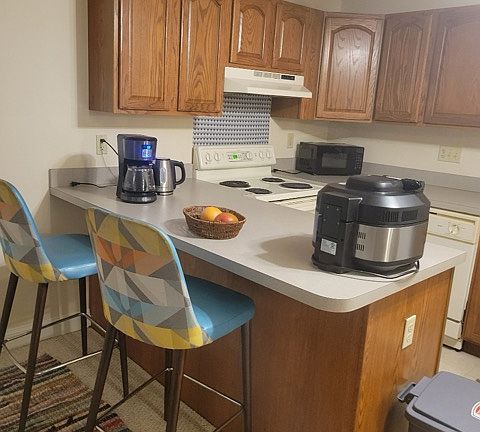 3rd image of 555 Harvest Ln #1
