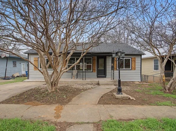 1411 W Gandy St, Denison, TX 75020