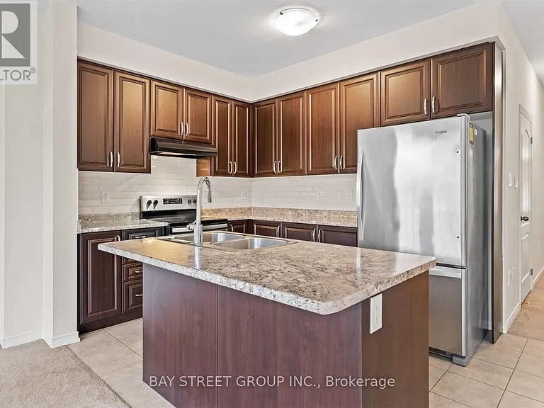 7735 Shadbush Ln — Photo 2
