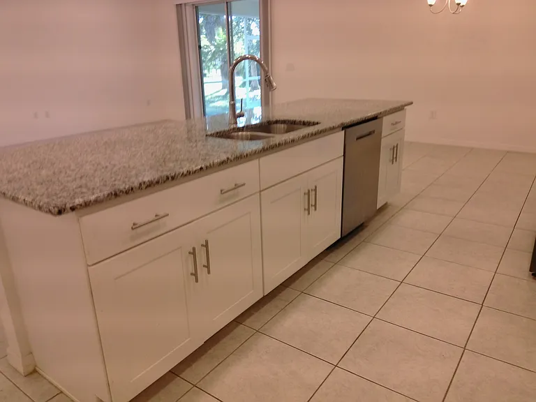 177 Castile Ct — Photo 4