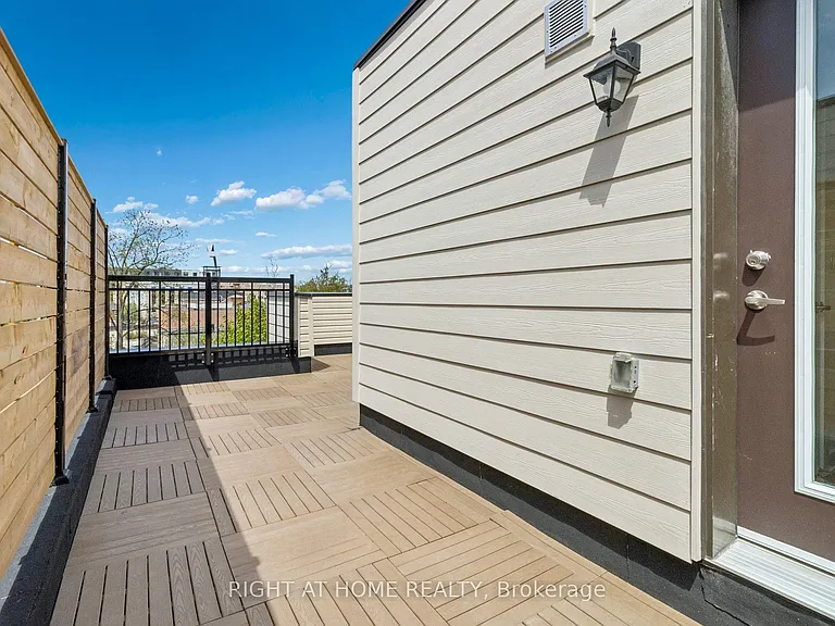 15100 Yonge St #206 — Photo 39