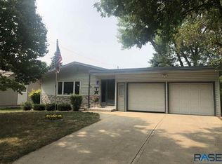 2805 S 1st Ave, Sioux Falls, SD 57105