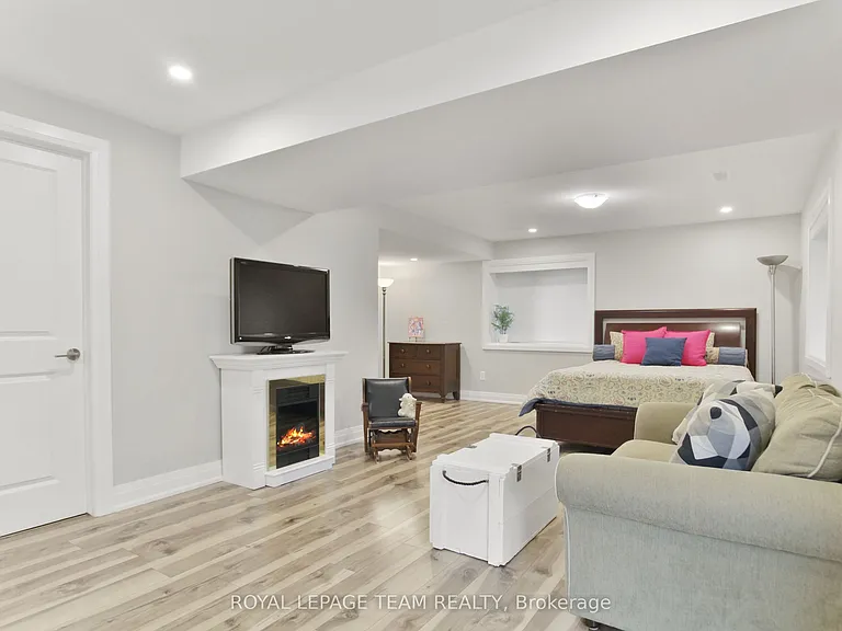 119 Discovery Cres — Photo 27