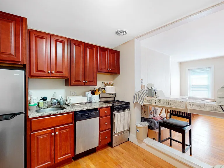 289 Beacon St #10 — Photo 1