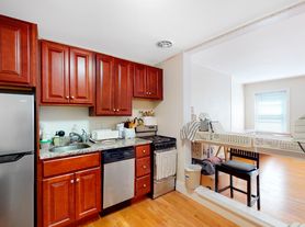 289 Beacon St