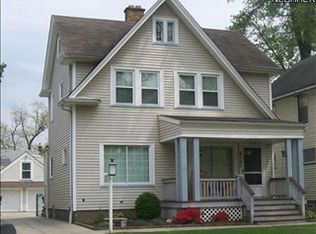 2131 Lakeland Ave, Lakewood, OH 44107