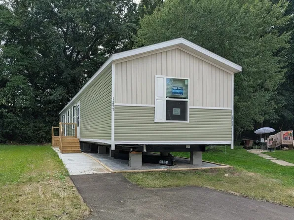 1255 Sherman Blvd W #124, Jackson, MI 49201