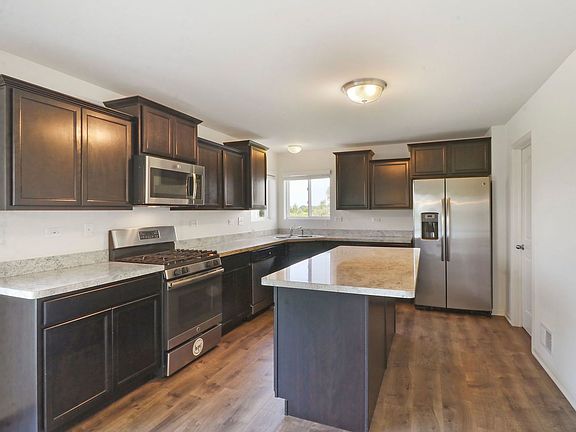 3rd image of 1224 Viola Ln