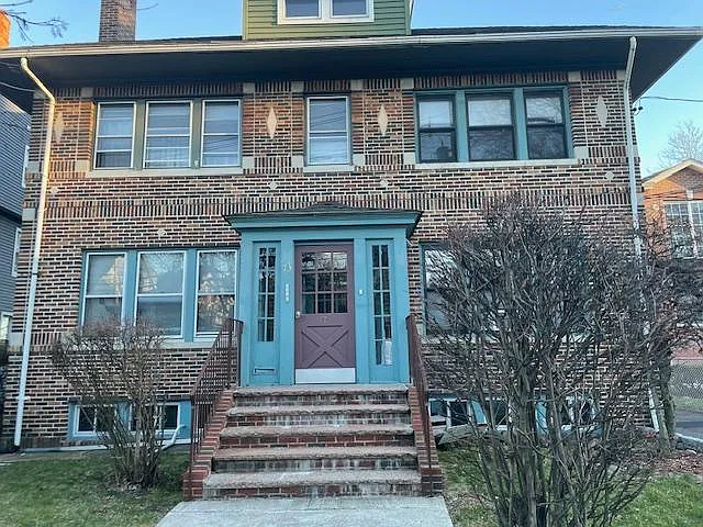 73 Elm St — Photo 1