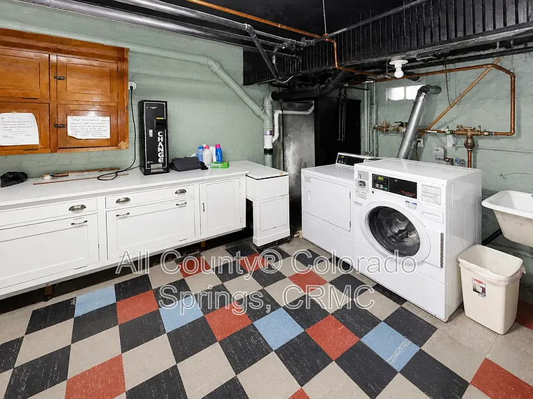 1238 Wood Ave #4 — Photo 15