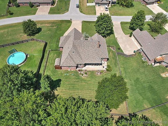 3rd image of 11149 S 212th East Ave