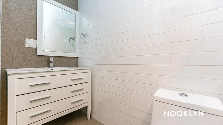 Rented by Nooklyn NYC LLC | media 27
