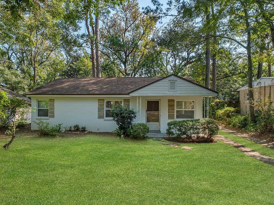 1st image of 3005 Fairview Dr
