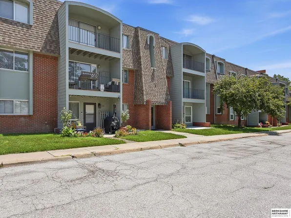 1211 S 121st Plz APT 317, Omaha, NE 68144