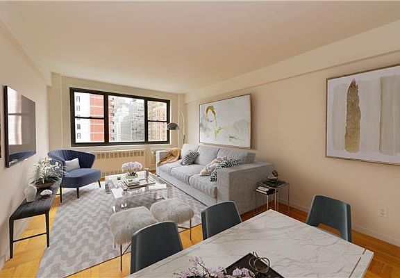 5th image of 250 E 39th St APT 14B