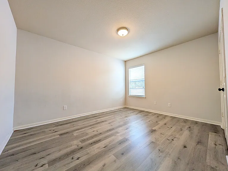 6038 Starbrook Creek Dr — Photo 17