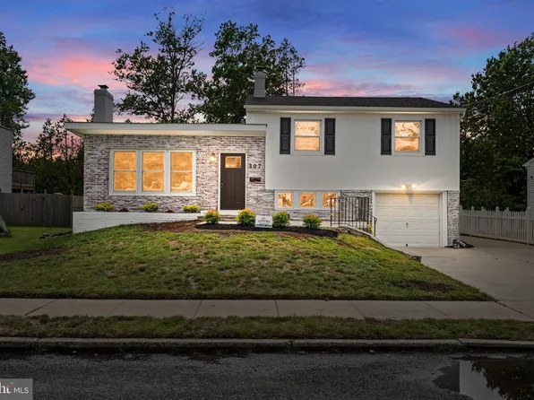 307 Gloucester Ave, Somerdale, NJ 08083