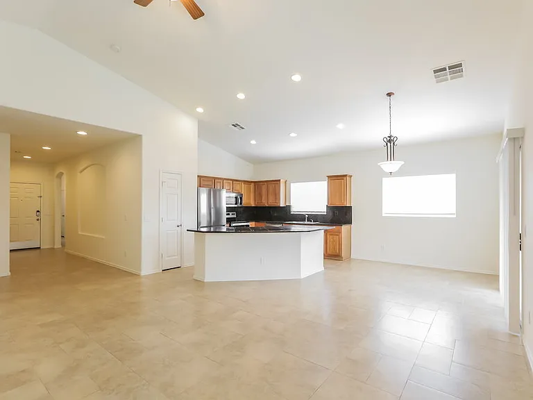 9127 W Elwood St — Photo 5