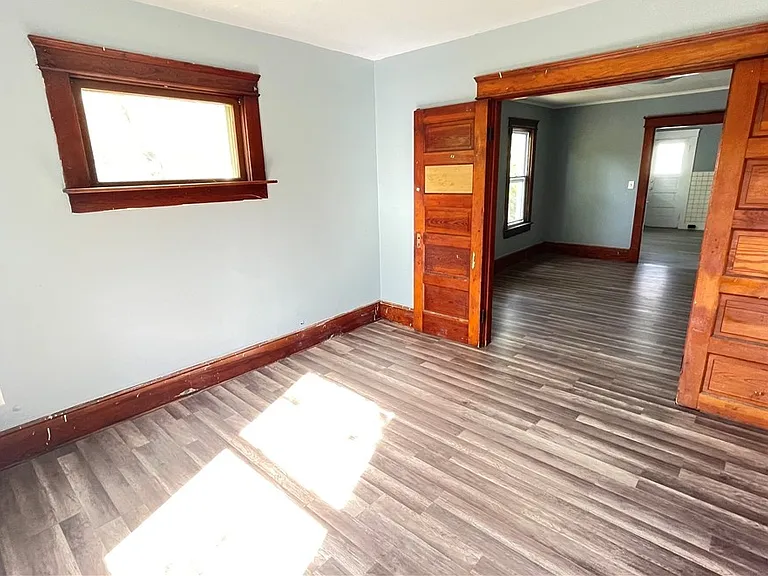 4322 Bush Ave — Photo 16