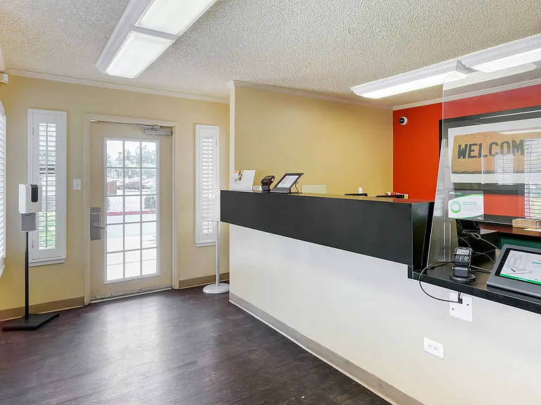 Lobby and Guest Check-in