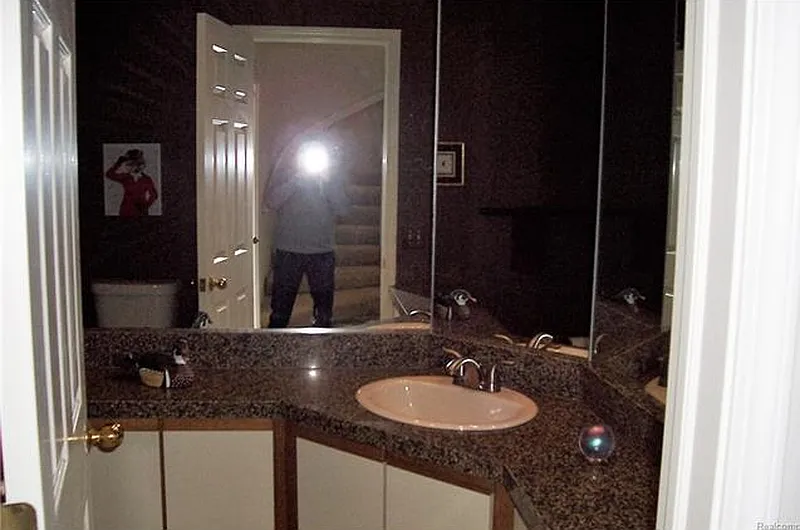 Thumbnail 13