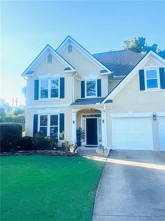 4 bed, 2.5 bath, 2804 sqft, $3,200 — Photo 1
